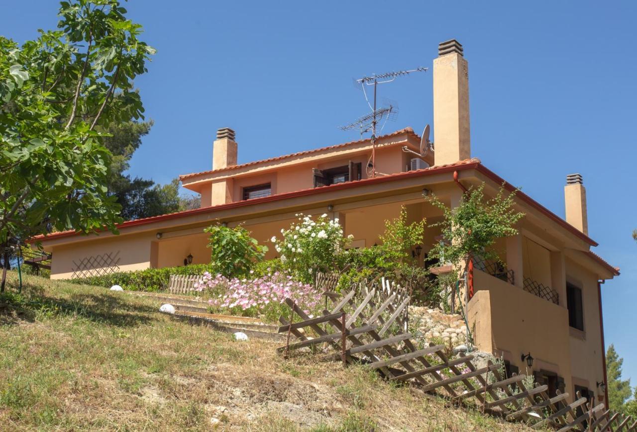 Residence On The Hill Near The Sea Siviri Exteriör bild